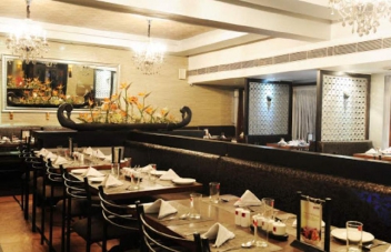 Bercos Restaurant Photos in Noida