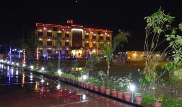 Le Grand Regency Party Lawn Photos in Noida