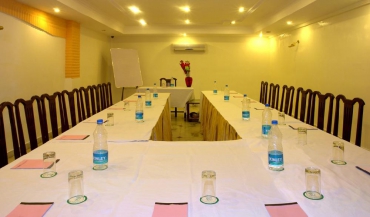 Crest Inn Conference Room Photos in Delhi