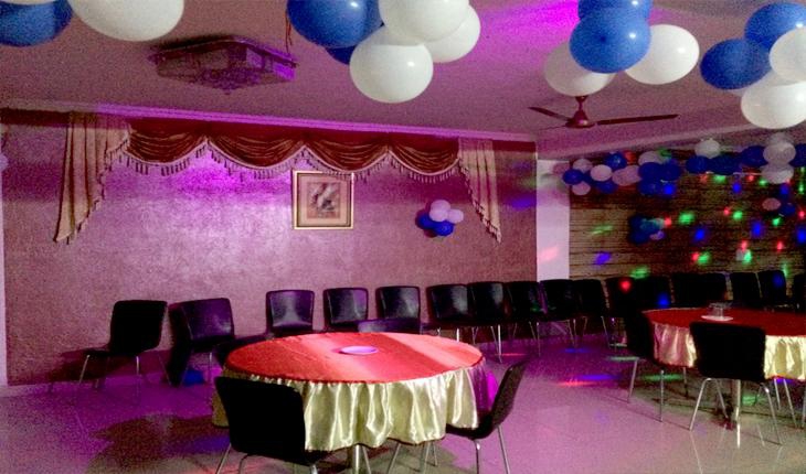 Laziz Restaurant and Party Hall in Gurgaon Photos