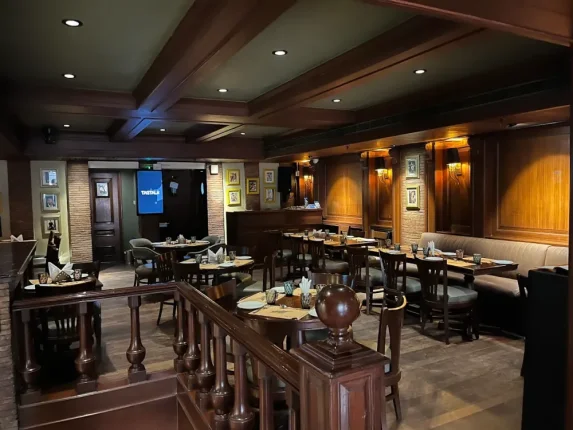 Wok in the Clouds Restaurant in Delhi Photos