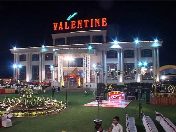 Valentine Motel Farm House in Delhi Photos