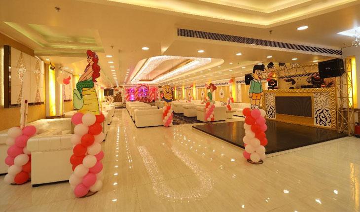 Silver Petals Banquet Hall in Delhi Photos