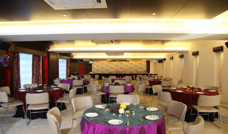 Treehouse Queens Pearl Hotels in Gurgaon Photos