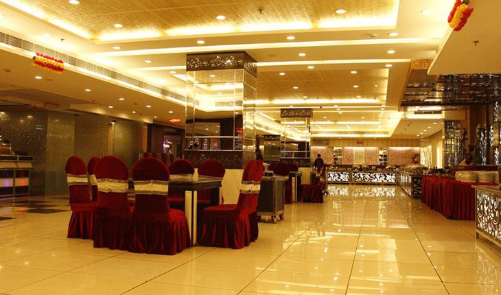 Dee Pearls Banquet in Delhi Photos