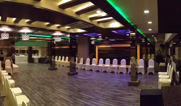 Beyond Hotel Banquet Hall in Delhi Photos