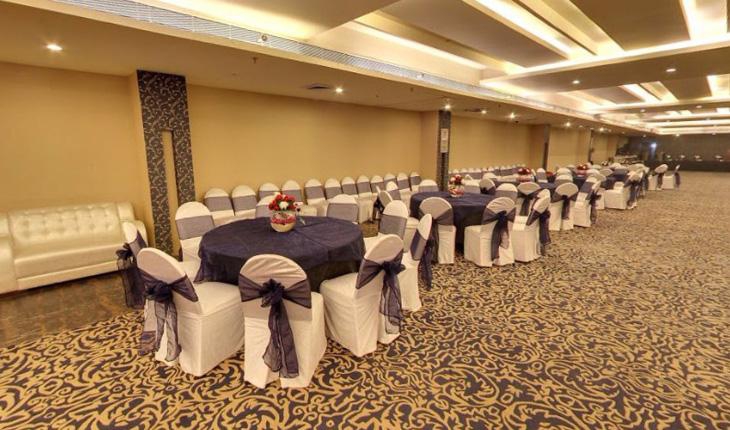 Golden Crown Banquet Hall in Delhi Photos