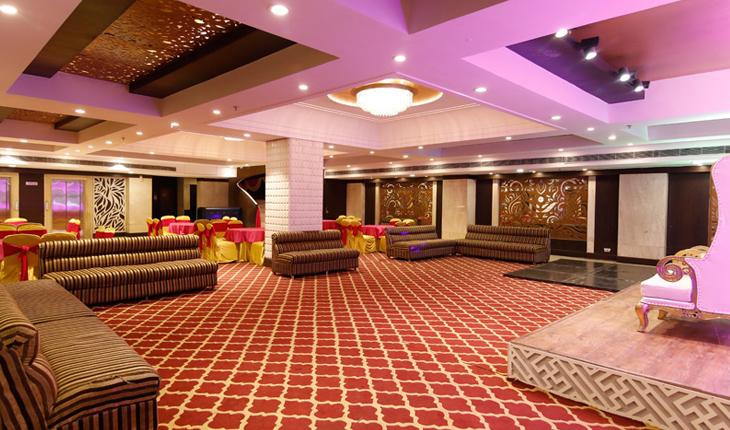 Sam Surya Hotel in Delhi Photos