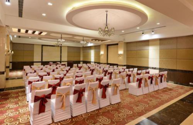 Leisure Inn Hotels in Gurgaon Photos