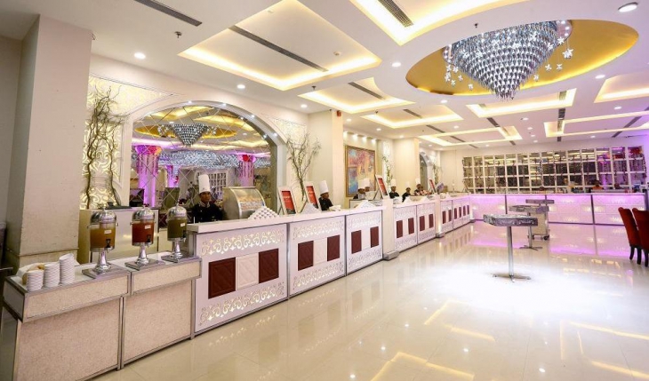 Maidens Crown Banquet Hall in Delhi Photos