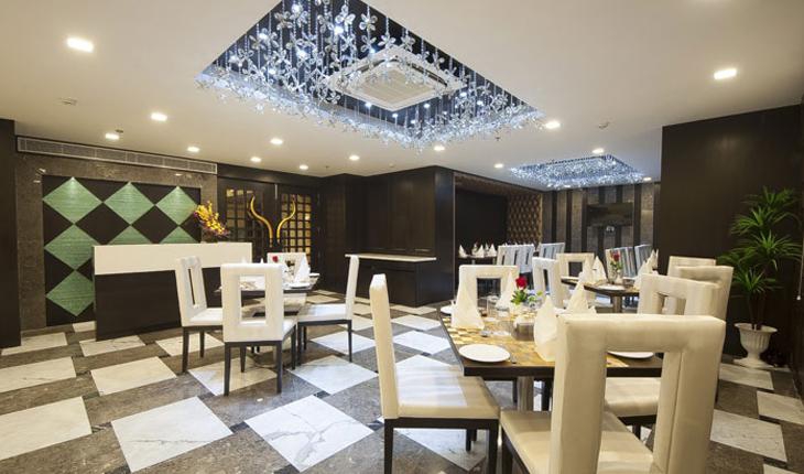 Hotel Taj Princess Conference Room in Delhi Photos