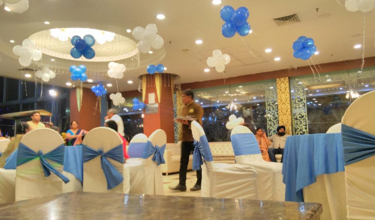 Crowne Plaza Banquet Hall in Delhi Photos