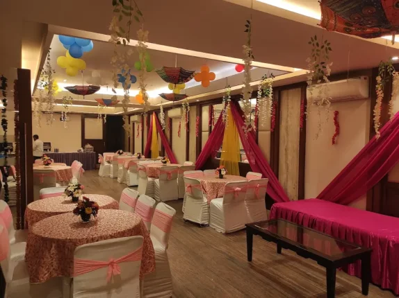 Royal Star Hotels in Delhi Photos