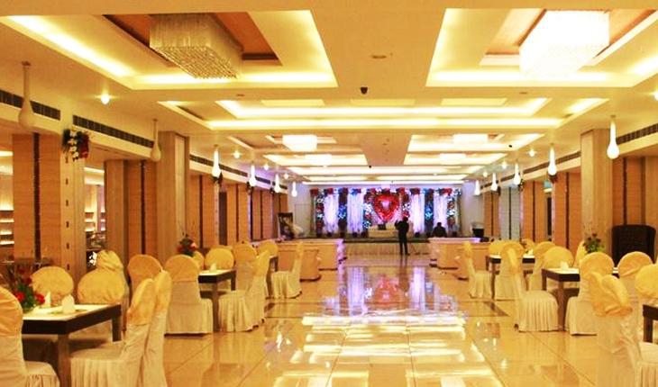 Le Grand Signature Banquet Hall in Delhi Photos