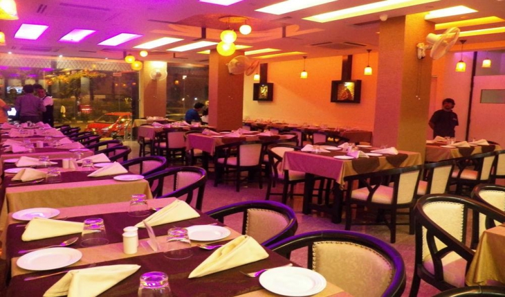 Moti Mahal Delux Restaurant in Delhi Photos