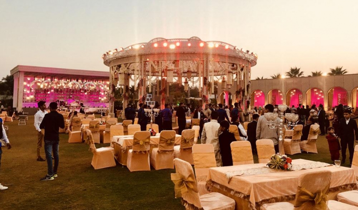 Royal Arches Farm Farm House in Delhi Photos