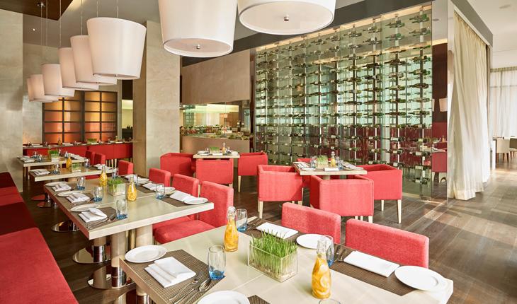 Vivanta by Taj Hotels in Delhi Photos