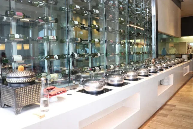 Vivanta by Taj Hotels in Delhi Photos