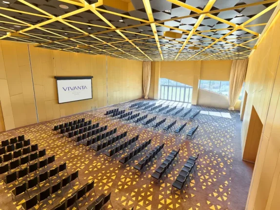 Vivanta by Taj Hotels in Delhi Photos