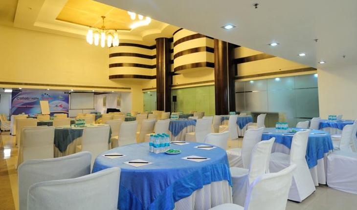 Mapple Emerald Hotels in Delhi Photos