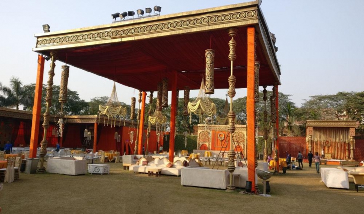 Chhatarpur Central by Ferns N Petals Party Lawn in Delhi Photos