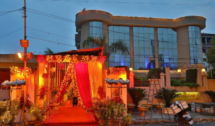 Krsna Cottage Banquet Hall in Delhi Photos