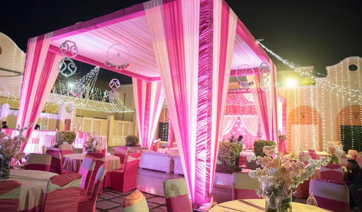 Tivoli Garden Resort in Delhi Photos