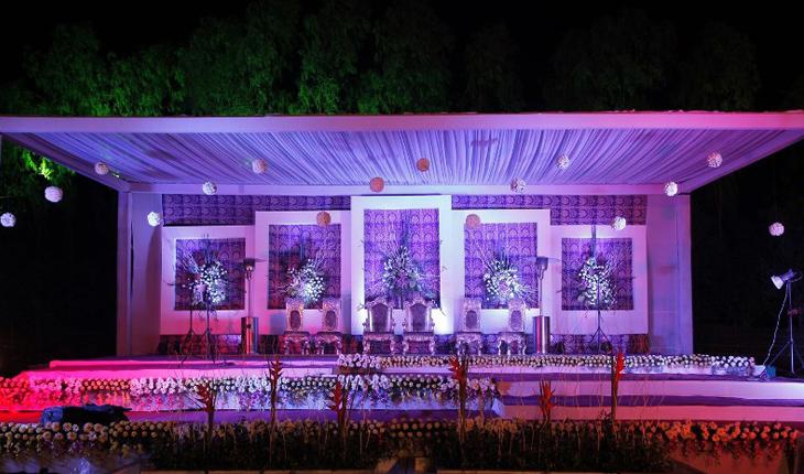 Opulent Motel Banquet Hall in Delhi Photos