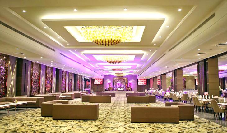 The Emerald Banquet Hall in Delhi Photos