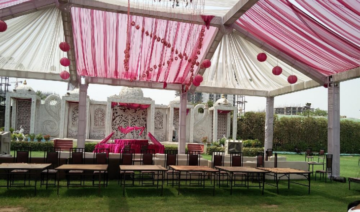 The Grand Piazza Farm House in Ghaziabad Photos