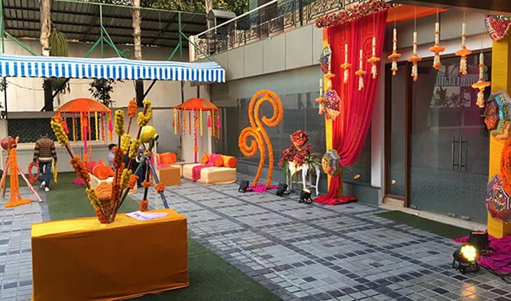 Dee Marks Hotel Banquet Hall in Delhi Photos