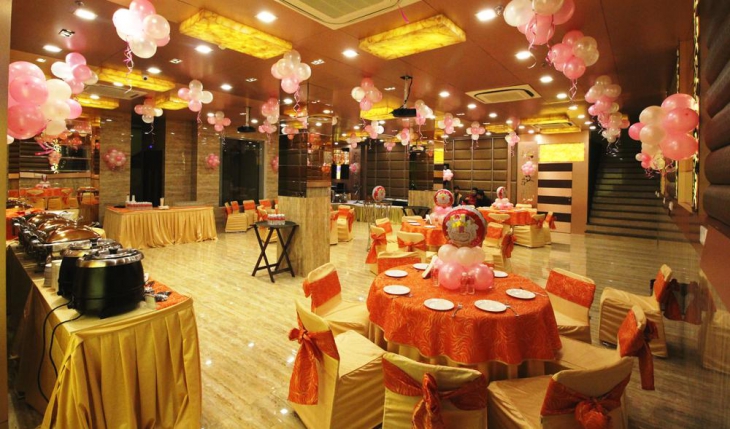 Hotel Golden Grand Banquet Hall in Delhi Photos