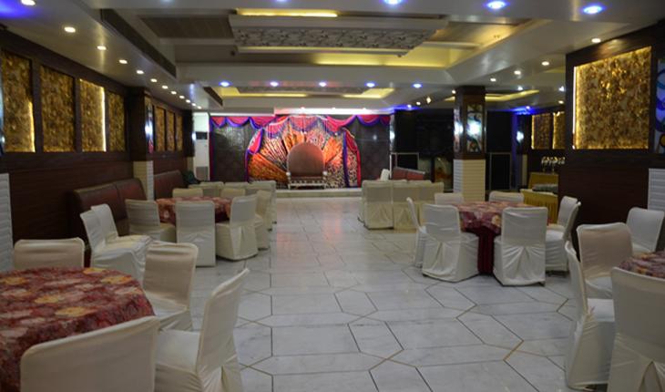 Hotel Swathi Banquet Hall in Delhi Photos
