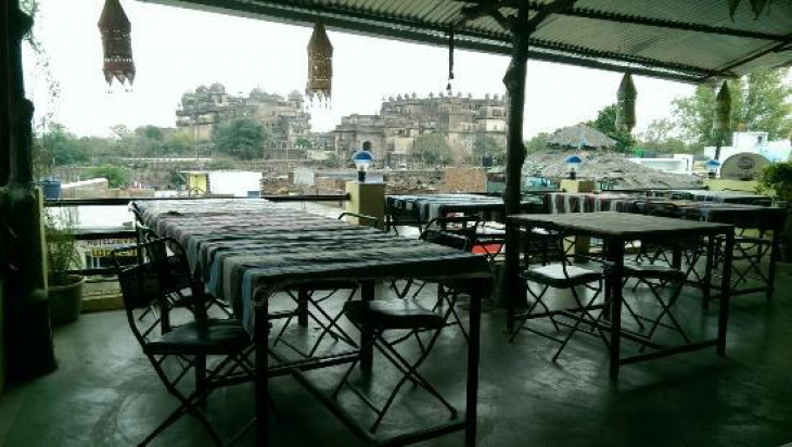 Open Sky Restaurant in Noida Photos