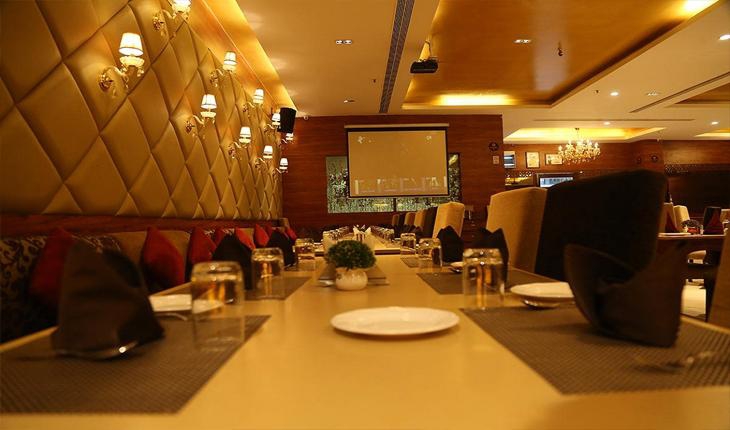 4 on 44 Restaurant and Bar in Delhi Photos