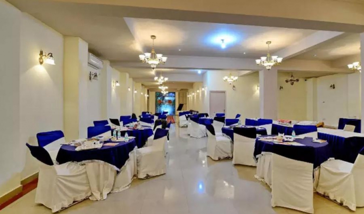City Stay Hotel in Noida Photos