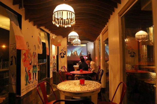ELF Cafe in Delhi Photos