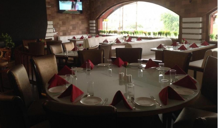 J W Solitaire Restaurant in Delhi Photos
