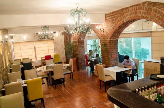 28 Capri Italy Restaurant in Delhi Photos