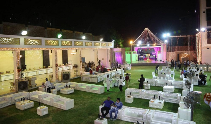 Pavitra Grand Party Lawn in Delhi Photos