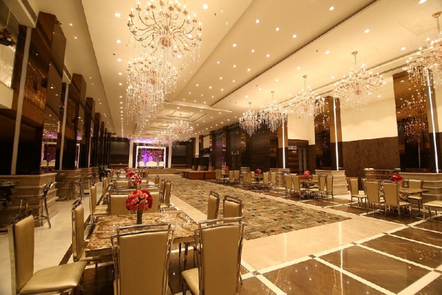 Green Lounge Fusion Banquet Hall in Delhi Photos