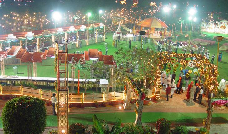 Srishti Vatika Party Lawn in Delhi Photos