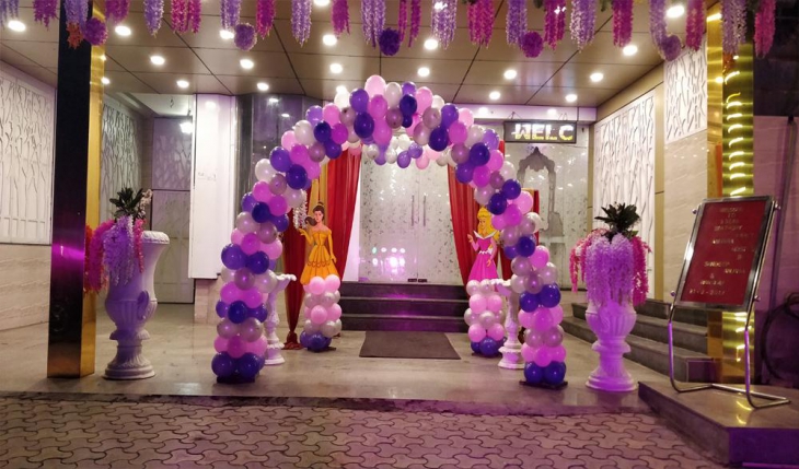 Five Seas Hotel And Banquet in Ghaziabad Photos