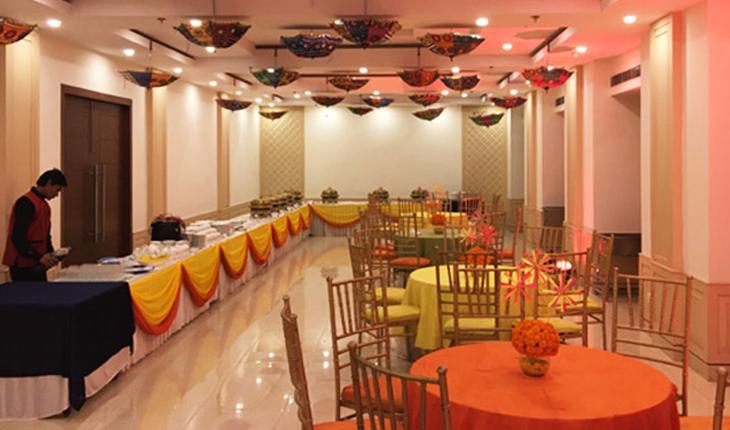 Dee Marks Hotel Banquet Hall in Delhi Photos