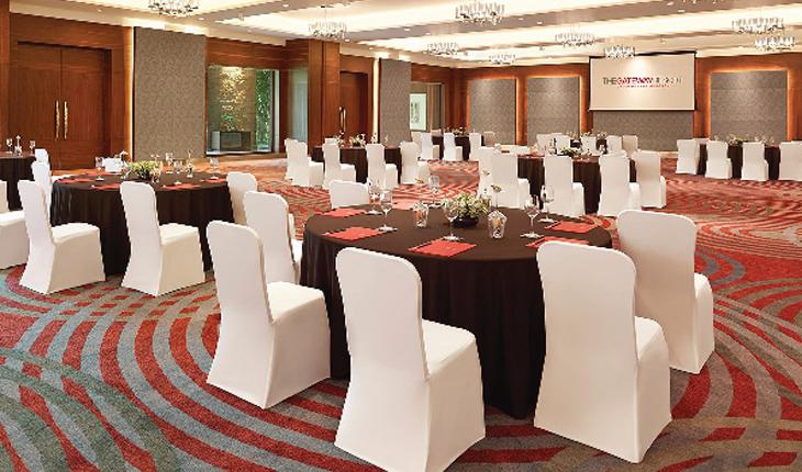 The gateway Hotel and Resort Banquet Hall in Gurgaon Photos